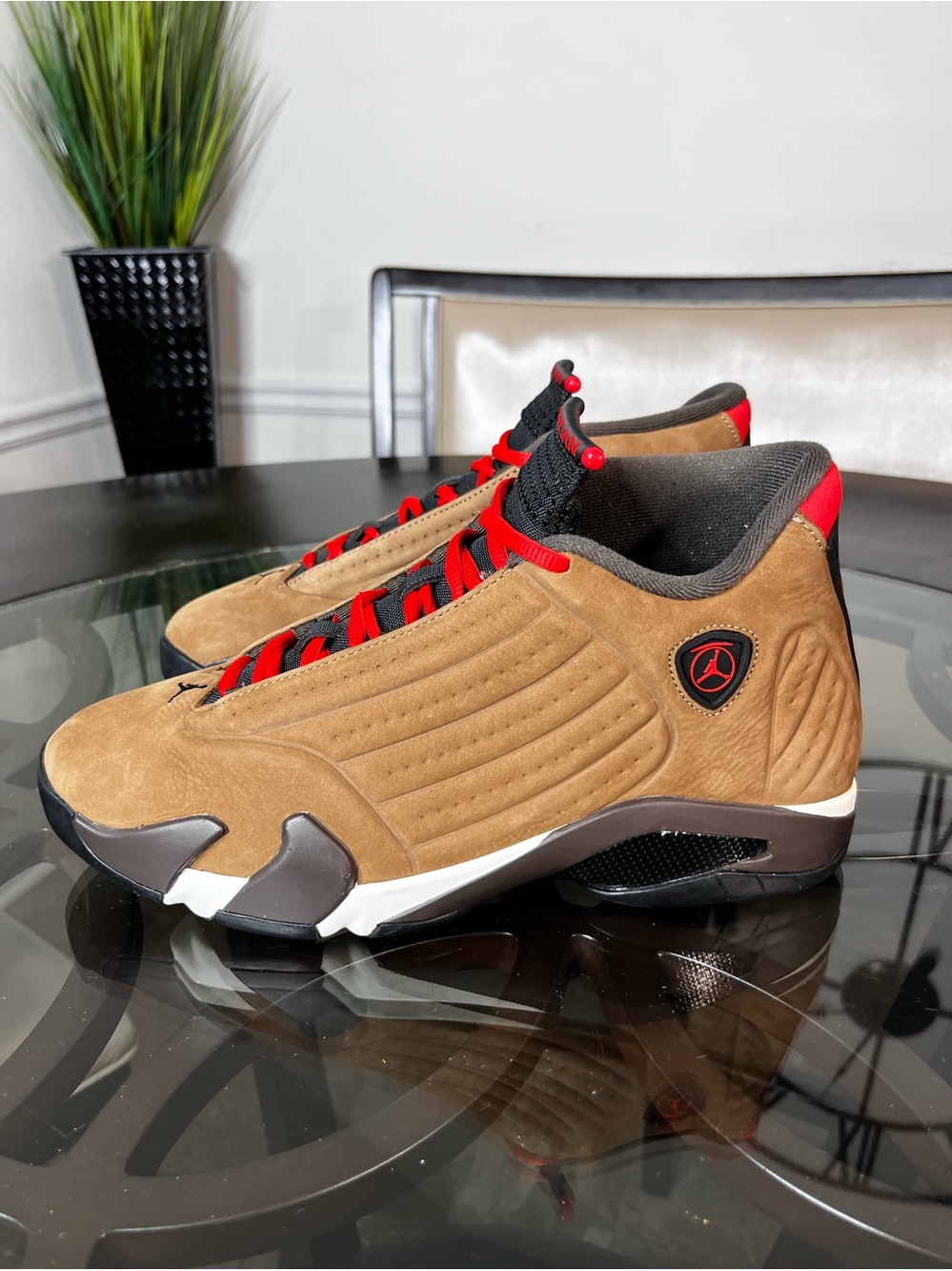 Nike Air Jordan 14 Retro 2021
Winterized Achaeo Brown
DO9406 200 Men Sz 10.5